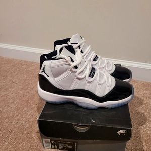 Air Jordan Retro 11 Concord
